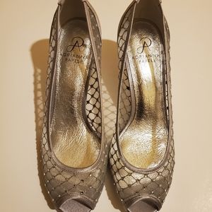 Adrianna Papell Shoes